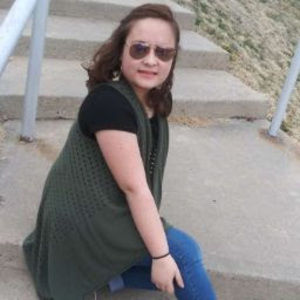 Meet your Posher, Lorena